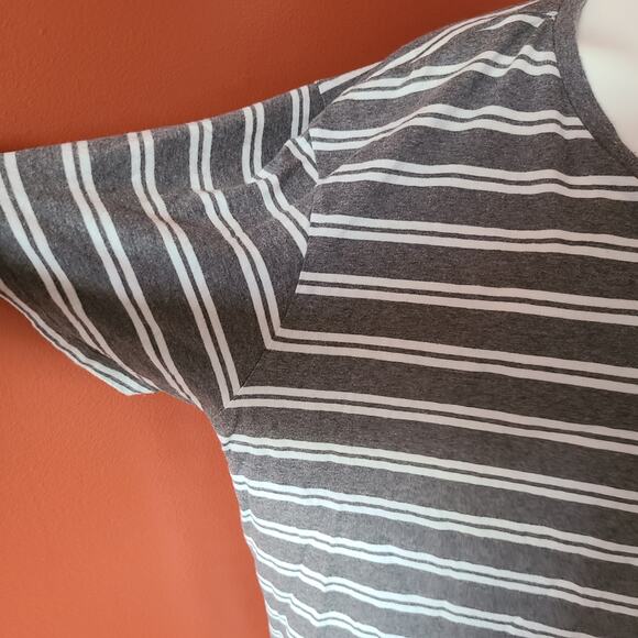 Banana Republic Men's Stripe Tshirt XXL - Picture 2 of 3